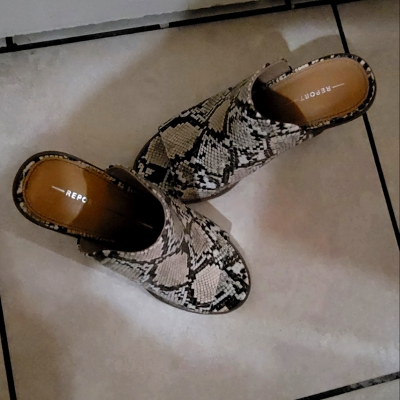 Heels - Picture 2 of 4